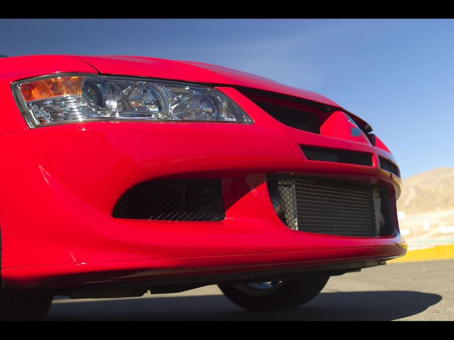  Mitsubishi Lancer Evolution RS 2004 года  (фото 10 из 20)
